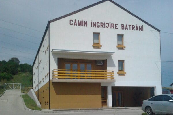 Un azil de bătrâni din Țaga, Cluj, s-a transformat în ”azilul morții”! Mai multe persoane au murit în condiții suspecte