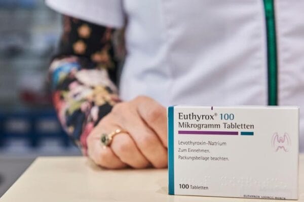 Pentru prima dată un farmacist clujean face acuzații dure! Euthyrox este scos din țară de mafia din ”exportul paralel”