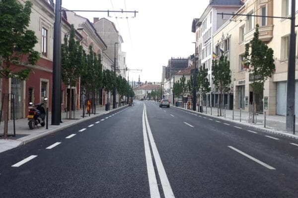 Cum arată acum strada Regele Ferdinand, redată circulației cu o nouă înfățișare! Arată foarte bine – FOTO