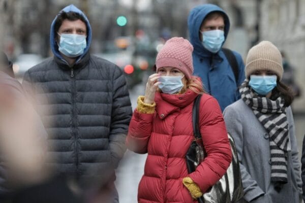 Trei zile fără restricții? Starea de alertă ar putea intra în vigoare doar de luni