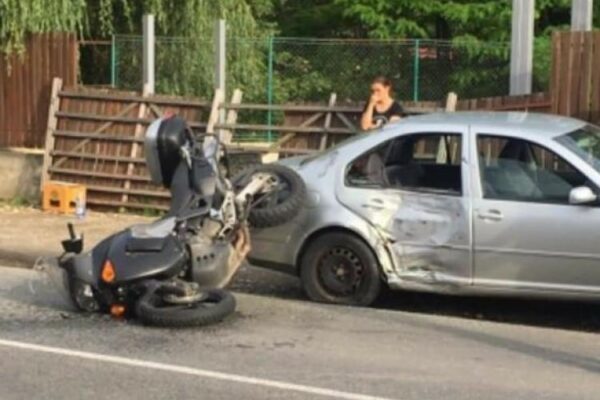 Accident grav la Luna! O motocicletă s-a făcut praf