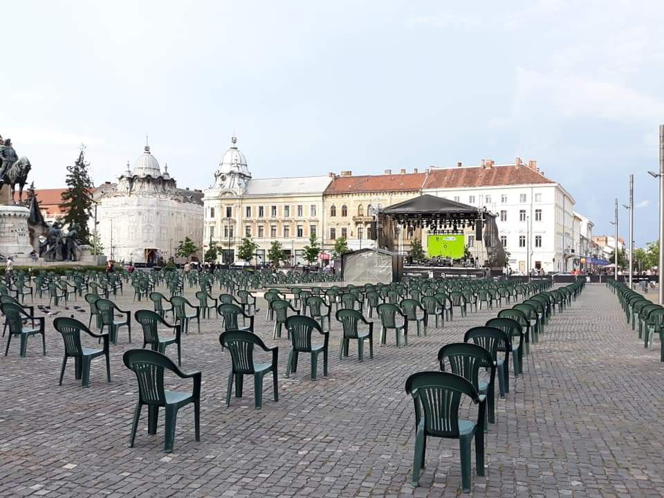 Cum arată Piața Unirii din Cluj amenajată pentru al doilea concert după pandemie – VIDEO