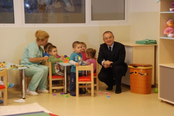 Atenție se deschid creșele din Cluj Napoca! Primăria spune în ce condiții vor putea fi aduși copiii!