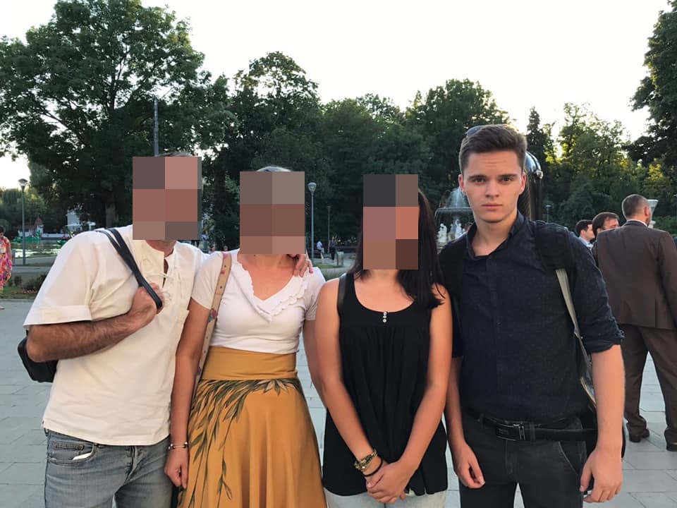 Dosar penal pentru tânărul care a urinat în lacul Chios!