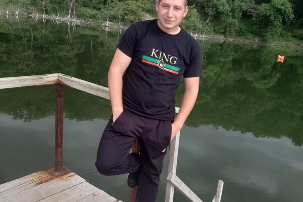 Cine sunt cei care au murit în teribilul accident cu trei morți! O familie întreagă a murit într-o secundă!