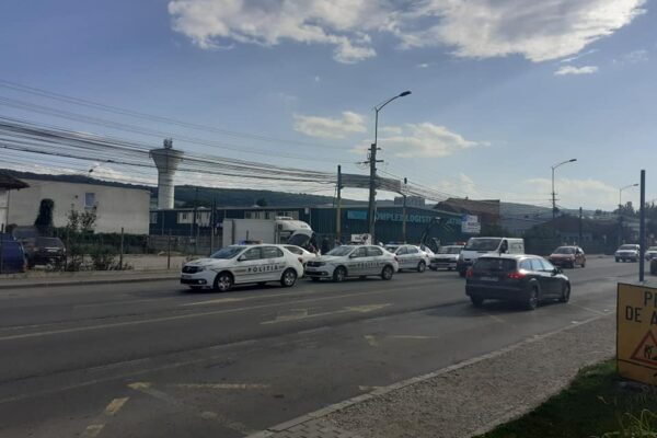 Scandal în trafic pe Calea Baciului! Unul dintre scandalagii a scos un pistol!