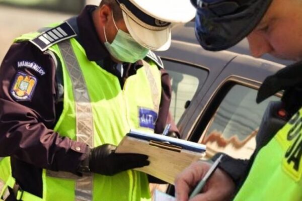 Sute de amenzi aplicate de polițiștii clujeni într-o razie fulger de 2 ore vineri dimineață