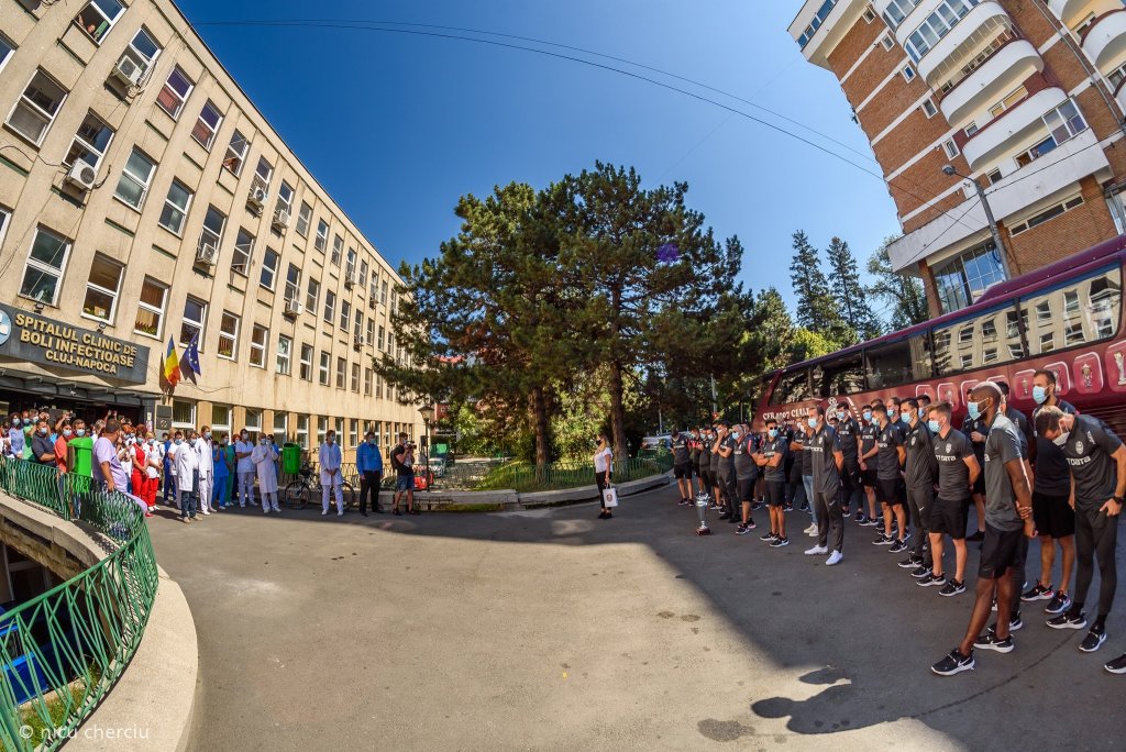 Campionii de la CFR Cluj le-au mulțumit public medicilor de la „Infecțioase” Cluj. „Voi sunteți eroii noștri!” – FOTO