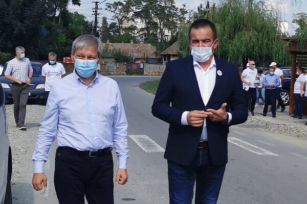 Dacian Cioloș a fost la Jucu! ”Oamenii trebuie să aleagă oameni cinstiți și devotați”
