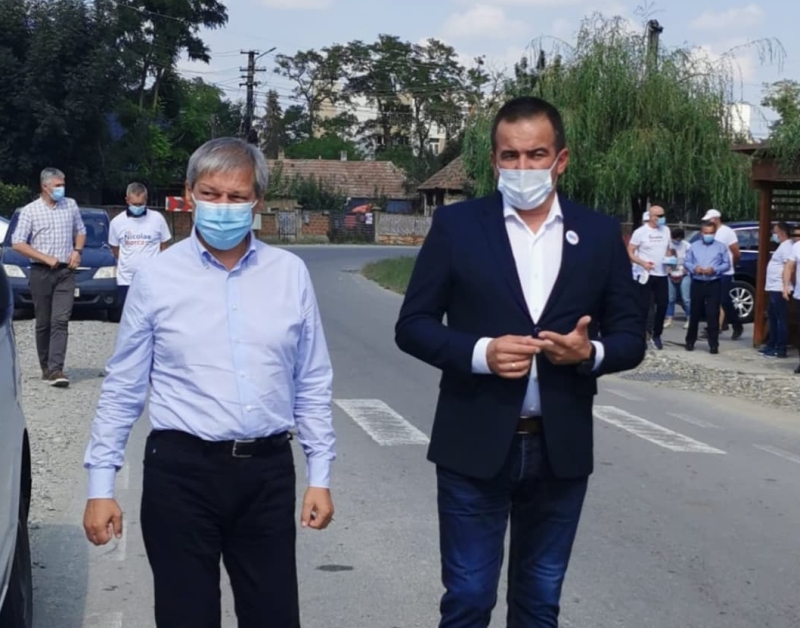 Dacian Cioloș a fost la Jucu! ”Oamenii trebuie să aleagă oameni cinstiți și devotați”