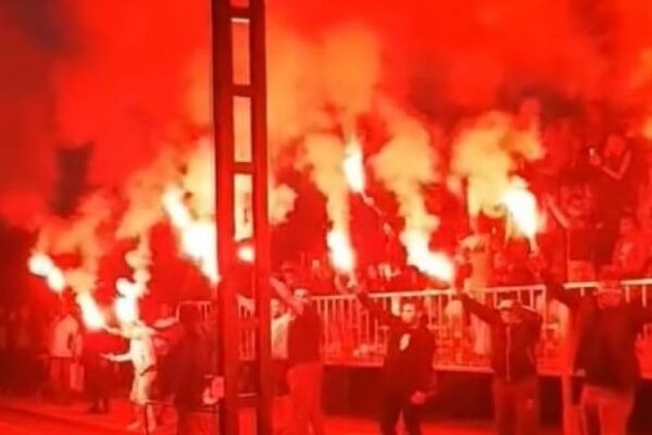 Dosar penal după inaugurarea nocturnei stadionului din Florești în pandemie și nerespectarea normelor de distanțare socială. Peste 400 de persoane au participat la eveniment