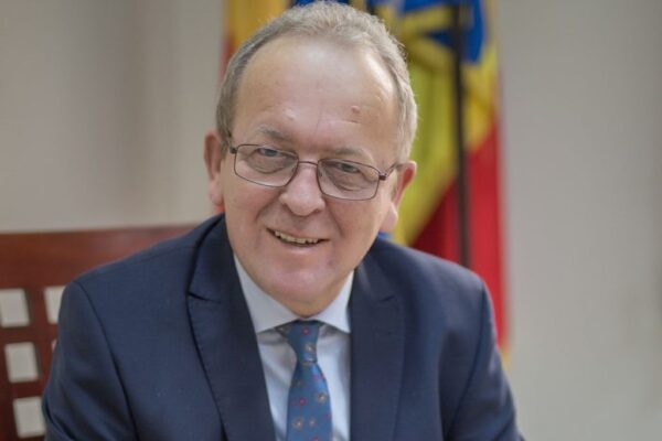 Primarul PNL din Huedin, acuzat că a huzurit pe banii publici. La banii ăștia musai trebuie să fie all inclusive