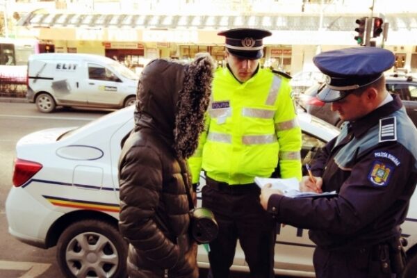 Șoferiță de 48 ani prinsă de polițiștii clujeni băută la volan