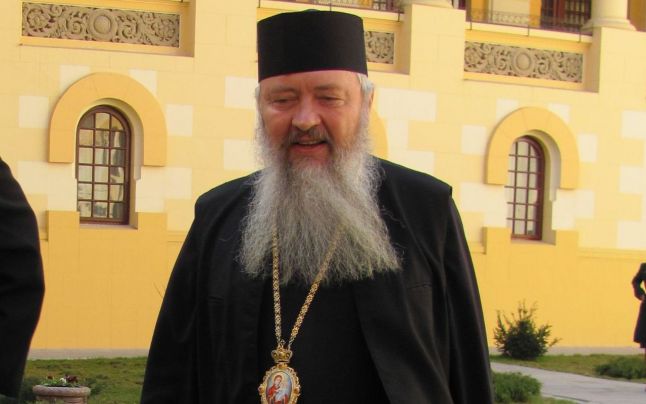 Mitropolitul Clujului, ÎPS Andrei, infectat cu COVID-19