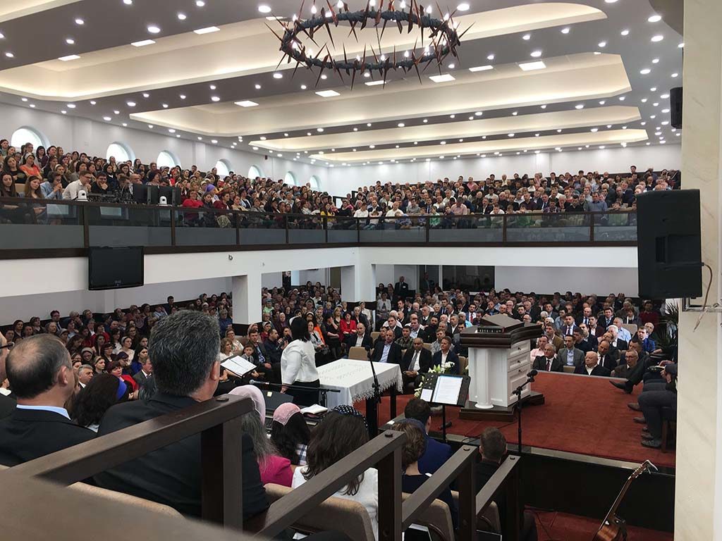 Pastorul penticostal din Sânnicoară este infectat! Autoritățile au intrat în alertă!