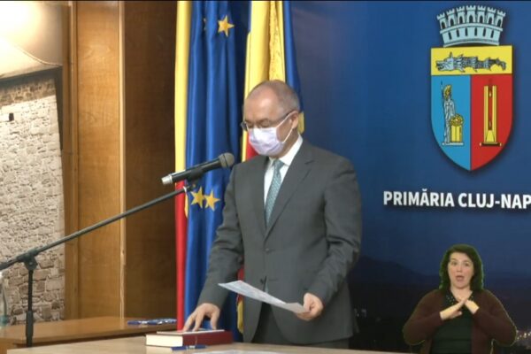 Boc a depus jurământul fără eșarfa tricoloră! Ce mesaj a avut pentru clujeni