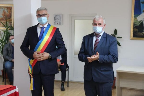 Primarul din Jucu este infectat! Procurorii ar trebui să intervină de urgență! A organizat un botez!