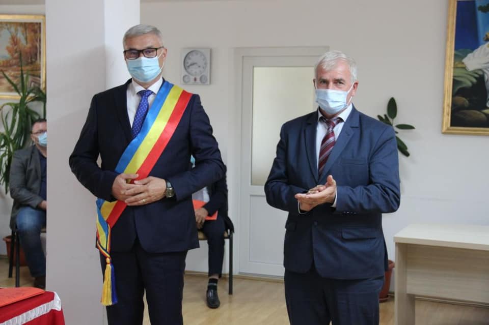 Primarul din Jucu este infectat! Procurorii ar trebui să intervină de urgență! A organizat un botez!