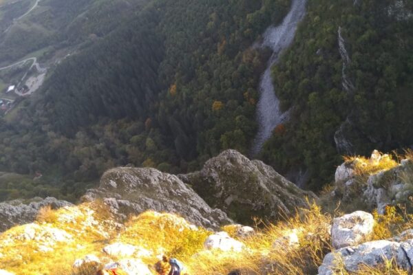Parapantist accidentat grav în Cheile Turzii. Elicopterul SMURD a fost trimis la fața locului!