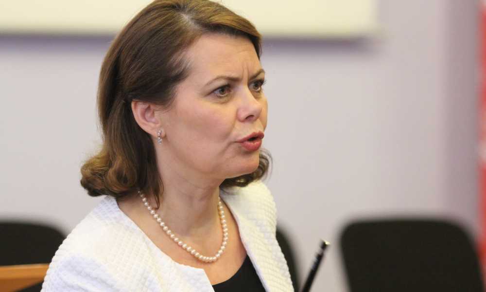 Fostul ministru Aurelia Cristea, confirmată pozitiv cu COVID-19