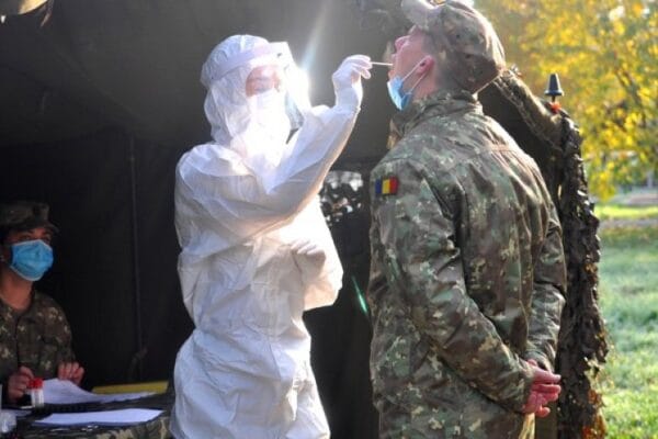 Spitalul Militar din Cluj-Napoca, în prima linie a vaccinării populației împotriva COVID-19. Armata se implică