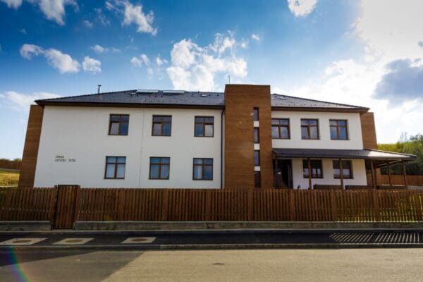 Educatoare infectată cu COVID-19 la Creșa Cetatea Fetei din Florești!