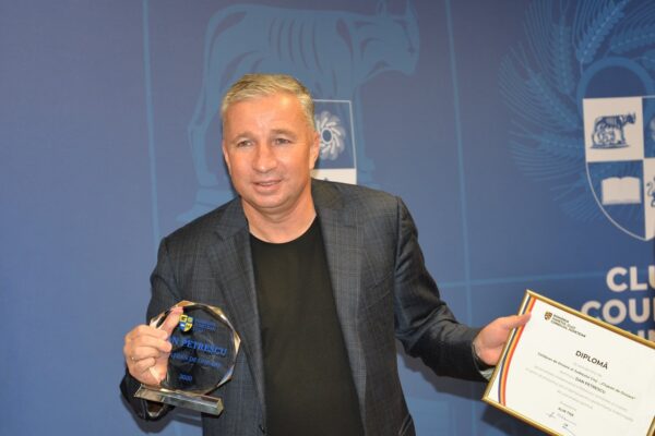 Antrenorul Dan Petrescu a primit titlul de Cetățean de Onoare al Județului Cluj