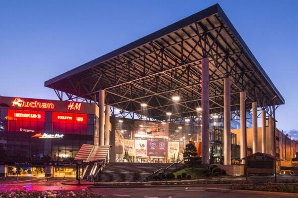 Premieră în justiția din România. A primit interdicție de acces în marile centre comerciale din Cluj Napoca, după ce a furat telefoane mobile