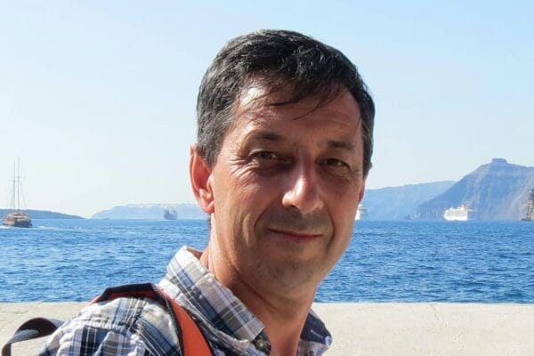 Doctorul demisionar de la Spitalul din Câmpia Turzii vine cu noi dezvăluiri șocante: „Infirmiera trecea de pe secția de COVID-19 pe secția bolnavilor de AVC sau diabet”