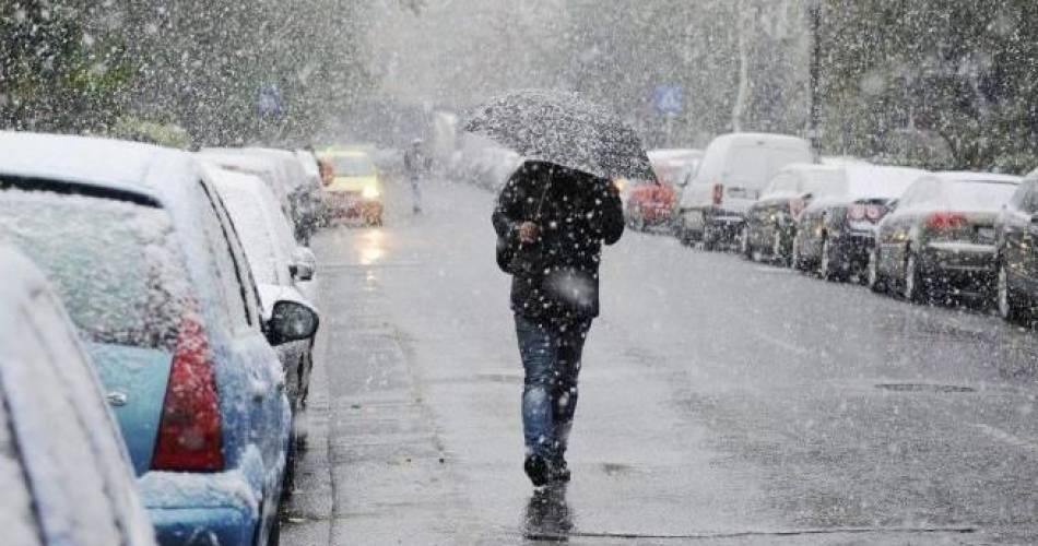 Nu scăpăm de frig. Se anunță vreme rece și ninsori până joi dimineața