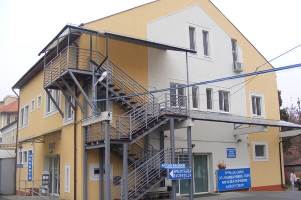 Condiții de Ev Mediu la Spitalul de Copii din Cluj Napoca. Directorul Aldea are un salar de 6.000 de euro pe lună