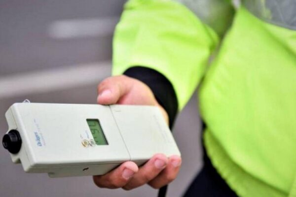 Șofer fără permis din Florești, reținut de polițiști! Avea o alcoolemie RECORD