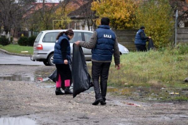 Primarul din Gilău nu își asumă scandalul provocat de asistații social. ”Este regretabil”