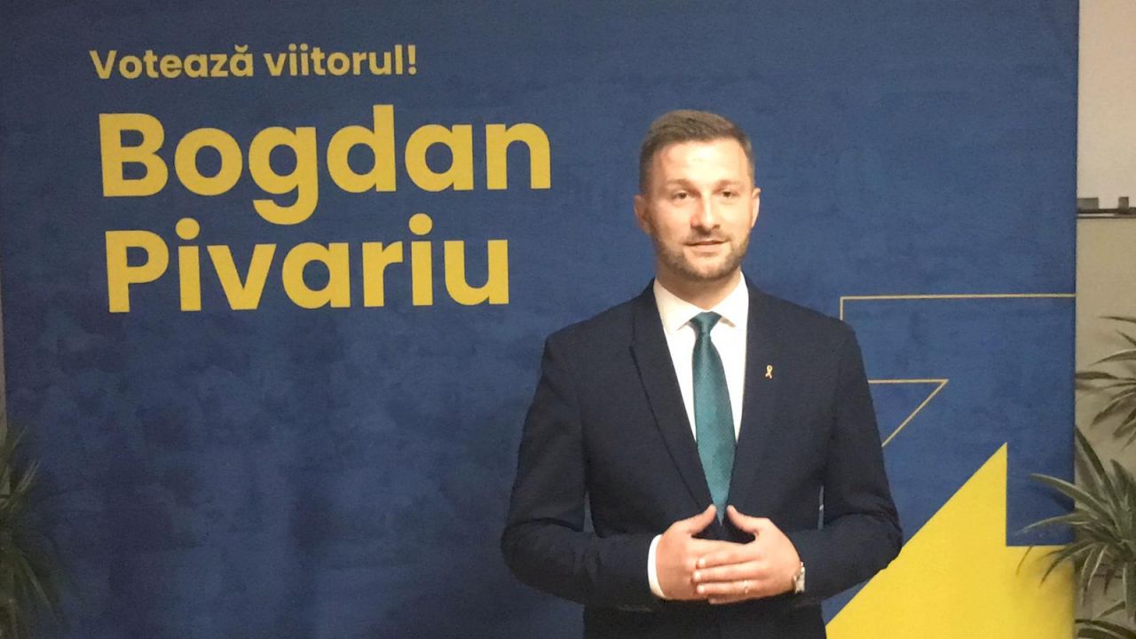 Primarul comunei ”ghetou” a luat-o pe urmele lui Șulea. Se laudă ca salvează singur toată România! ”Nu e în stare să asfalteze o groapă”