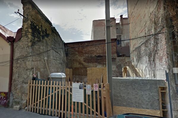 Urbanismul de la Primăria Cluj a lovit din nou! S-a aprobat o ”monstruozitate” chiar lângă zidul Cetății
