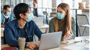 Elevii peste 16 ani vor avea prioritate la vaccinare anti-COVID în etapa a III-a