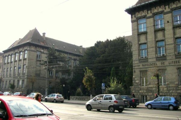 Se revendică tot Clujul. Acum Biserica Catolică vrea și clădirea Facultății de litere