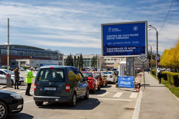 România începe administrarea dozei 3 de vaccin anti-COVID