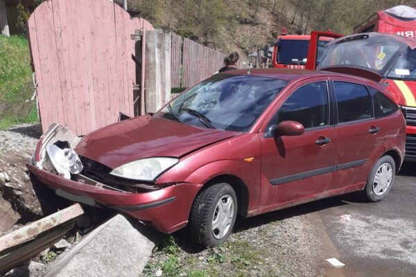 Accident la Măguri Răcătău. Un copil a fost rănit