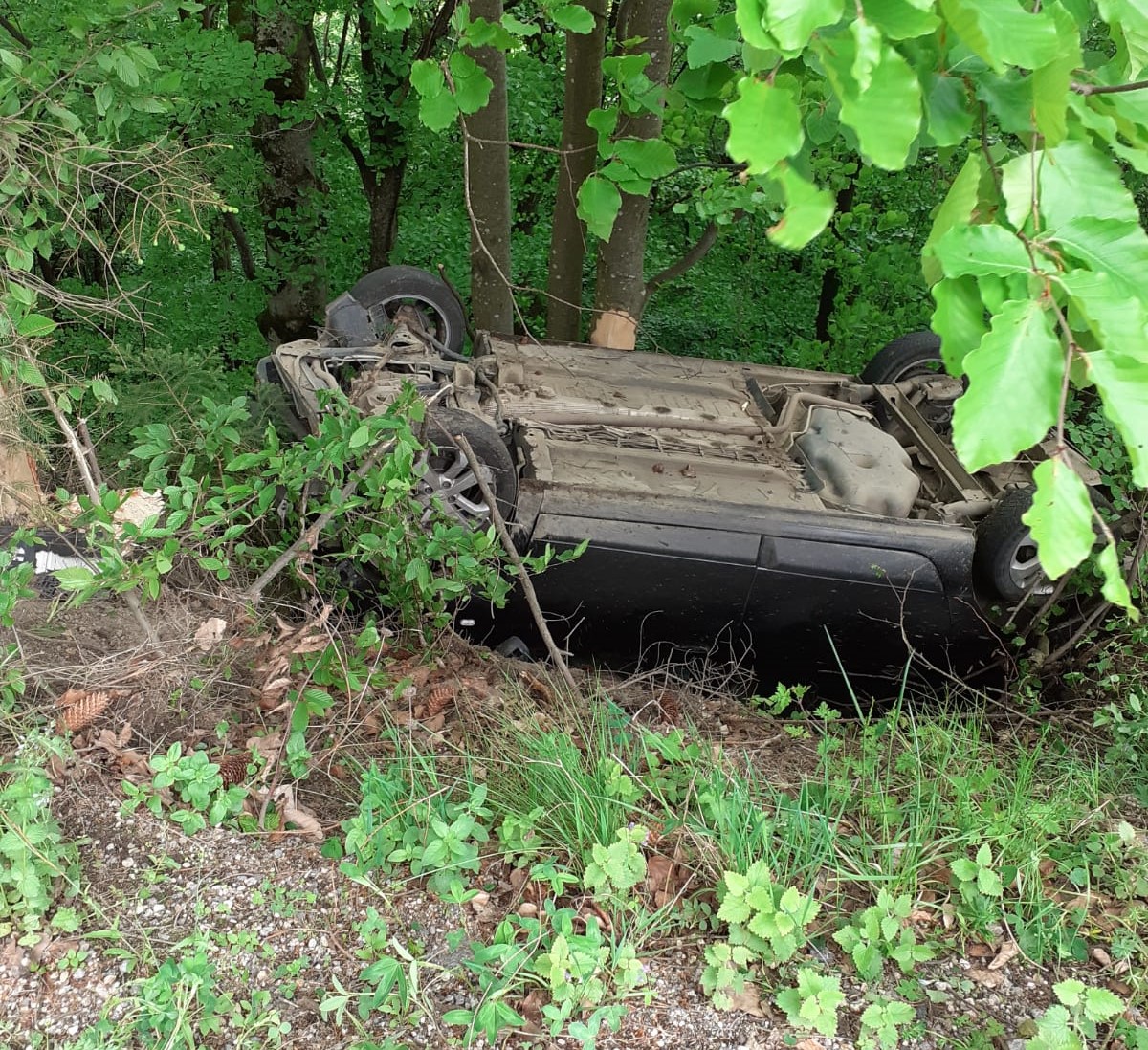 Accident grav la Mărișel. Au scăpat ca prin minune