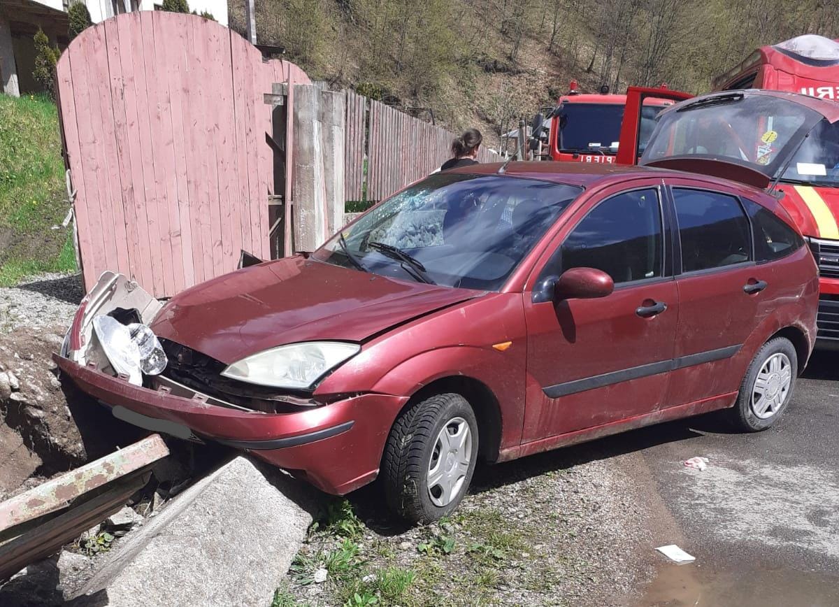 Accident la Măguri Răcătău. Un copil a fost rănit