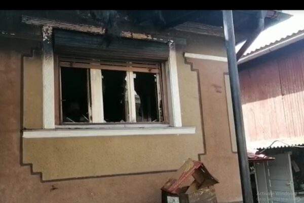 Incendiu de Paște. Sărbători nefericite pentru o familie din Huedin