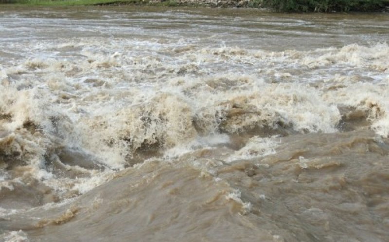 ALERTĂ de inundații pe mai multe râuri din Cluj