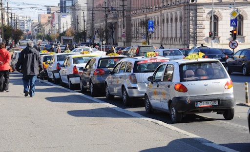 Taximetriștii clujeni, în război cu Primăria Cluj-Napoca