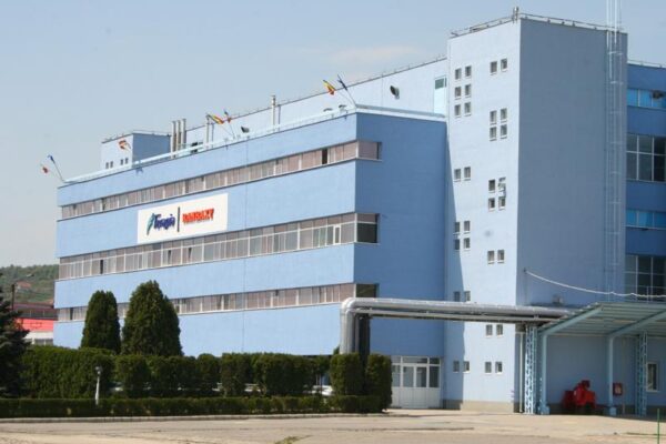 Un nou maraton de vaccinare va avea loc la Cluj. Fabrica Terapia, Banca Transilvania, Farmec și „U” Cluj s-au aliat pentru combaterea pandemiei
