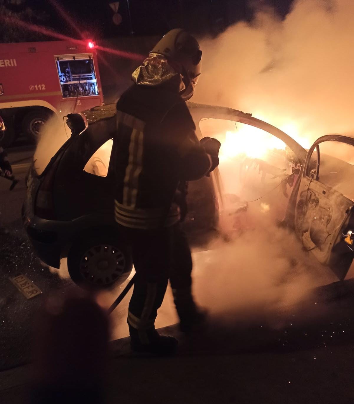 Incendiu la Măguri Răcătău. Două case au fost distruse