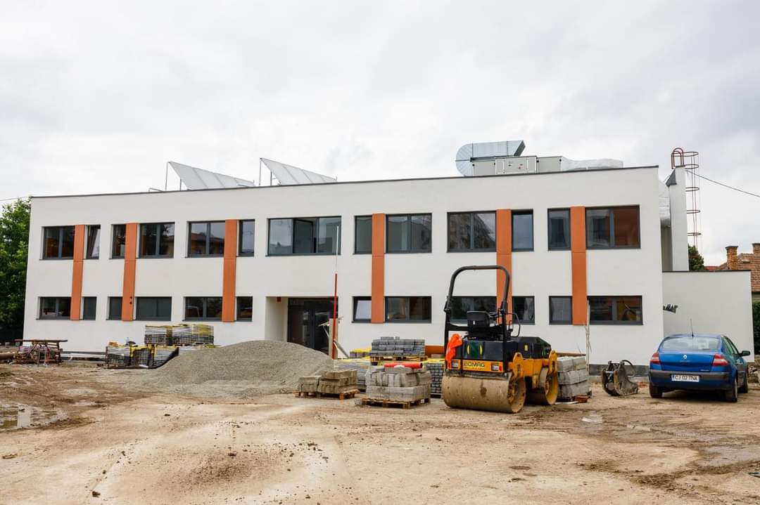 Lucrările de 6 milioane de euro la Liceul Teoretic „Onisifor Ghibu”, în grafic. Un nou corp de clădire construit de la zero