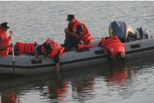 Un cadavru a fost observat în Someș, în zona podului Garibaldi. Pompierii caută persoana care s-a înecat