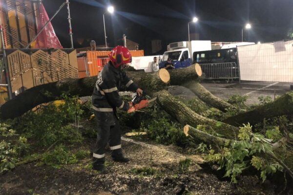 S-a emis COD PORTOCALIU de furtună. Vezi care sunt localitățile afectate