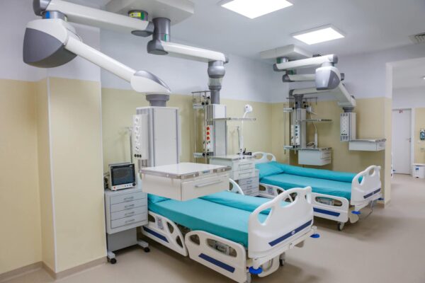 A fost inaugurată Clinica de Hematologie pentru transplant medular din cadrul Institutului Oncologic „Prof. Ion Chiricuță” din Cluj-Napoca